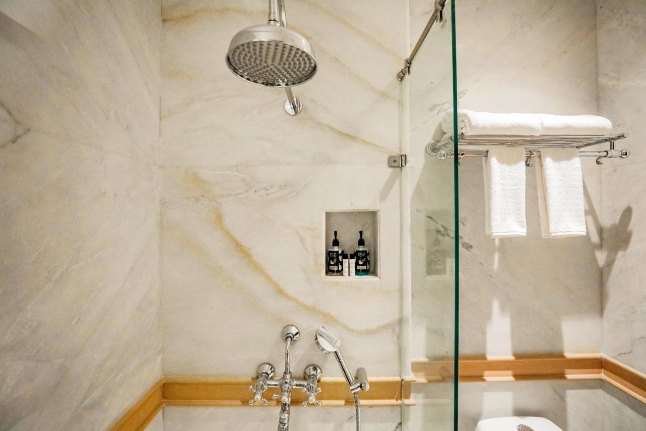 Saptapuri By Royal Orchid Hotels Limited Βαρανάσι Εξωτερικό φωτογραφία